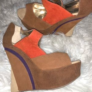 Alba Suede Wedges
